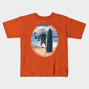 Surfing Spider Dude - Summer Adventure Vacay Pic Kids T-Shirt